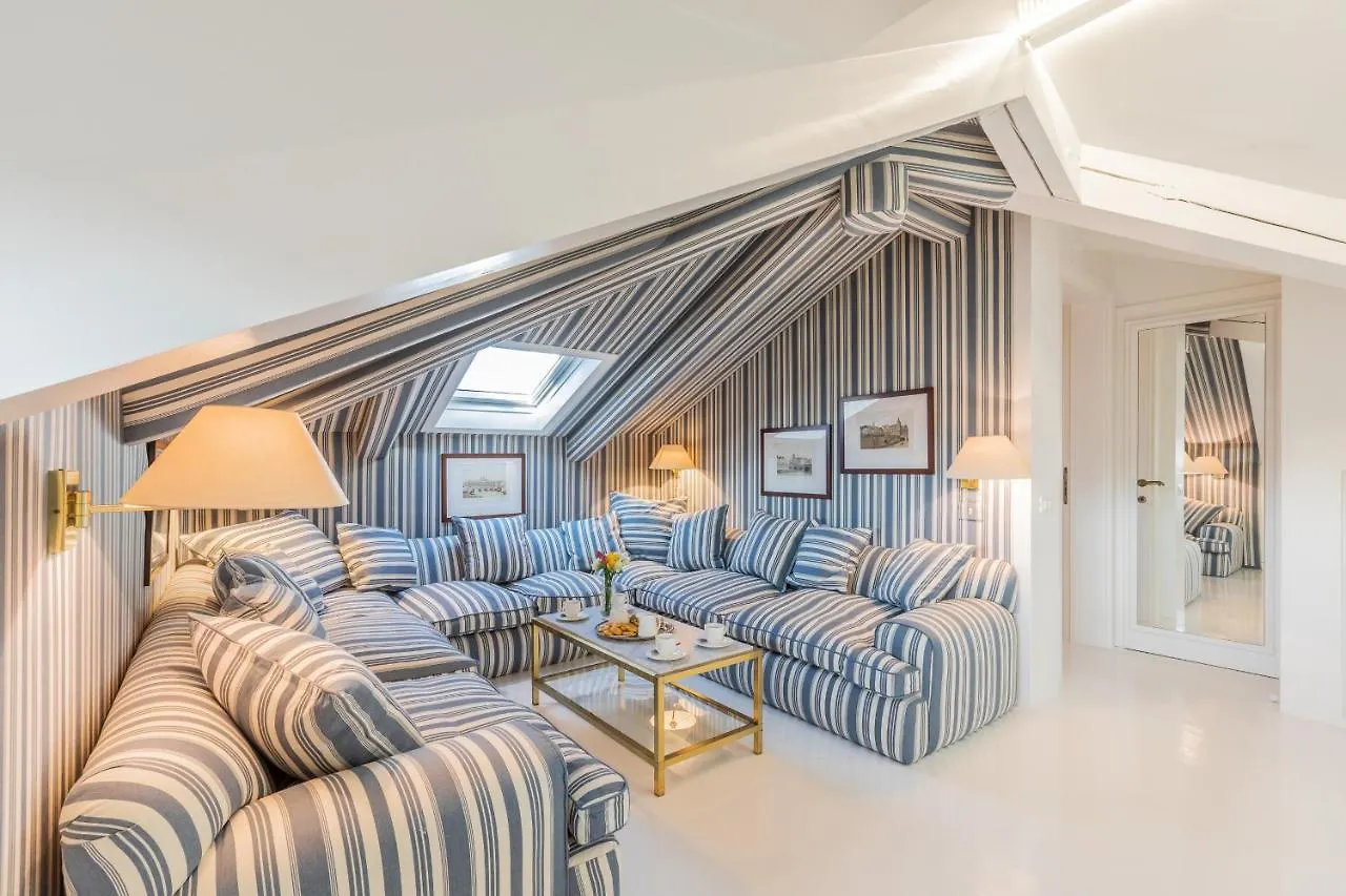 La Casa Di Hubert De Givenchy - Dimora Italia Apartment Venice