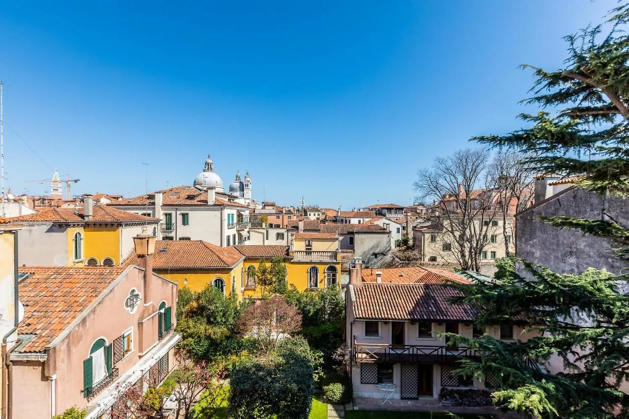 La Casa Di Hubert De Givenchy - Dimora Italia Apartment Venice Italy